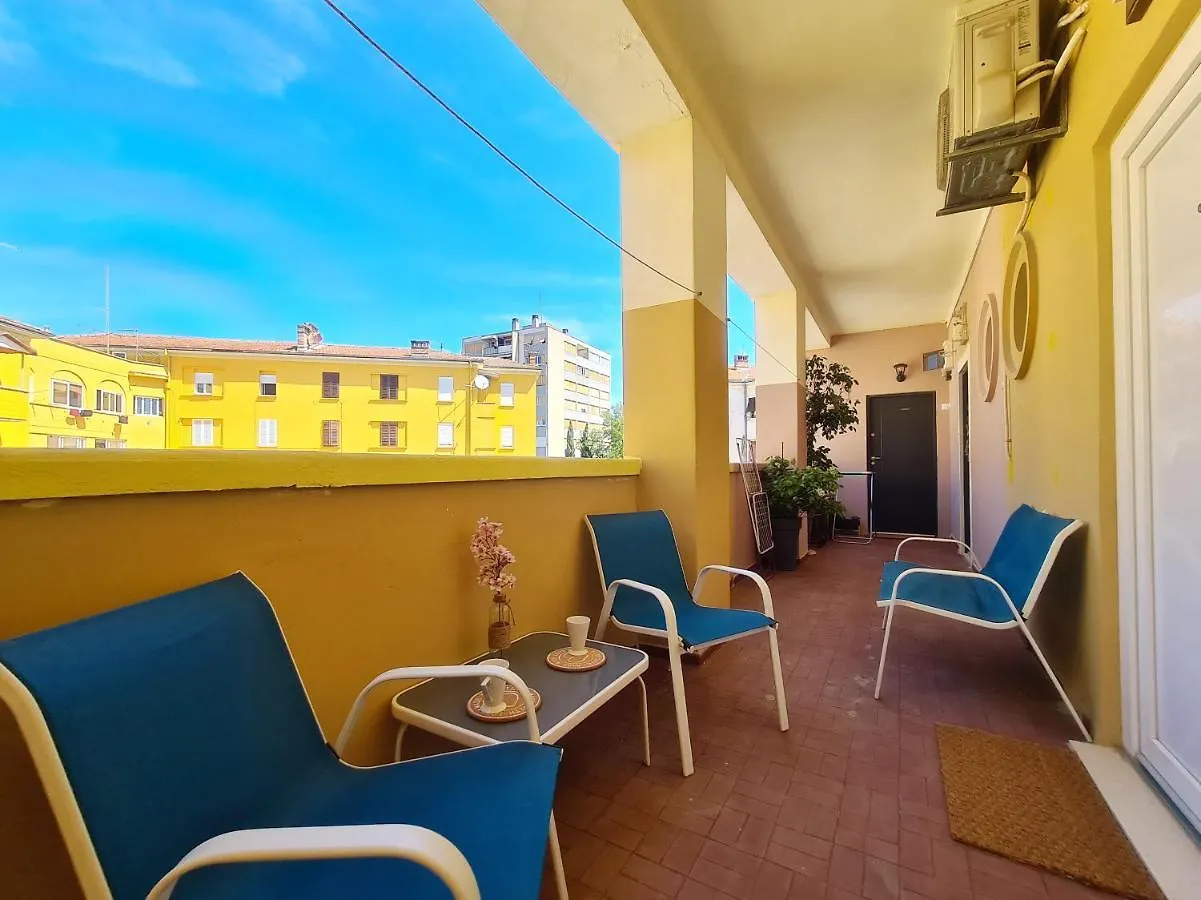 Oasis Apartment Zadar 0*,